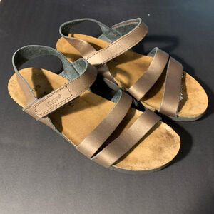 Women's Naot Brown Leather Sandals Size 9